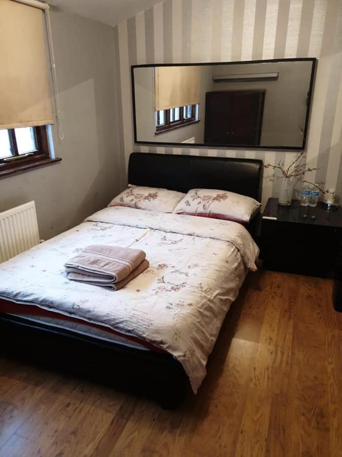 لندن Master Room Near Heathrow المظهر الخارجي الصورة